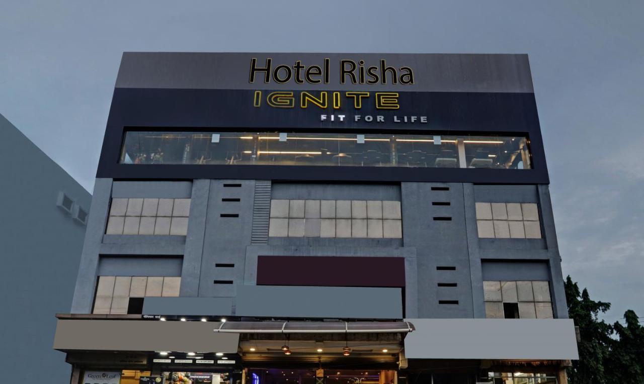 Treebo Risha Hotel Chandrapur Exterior photo